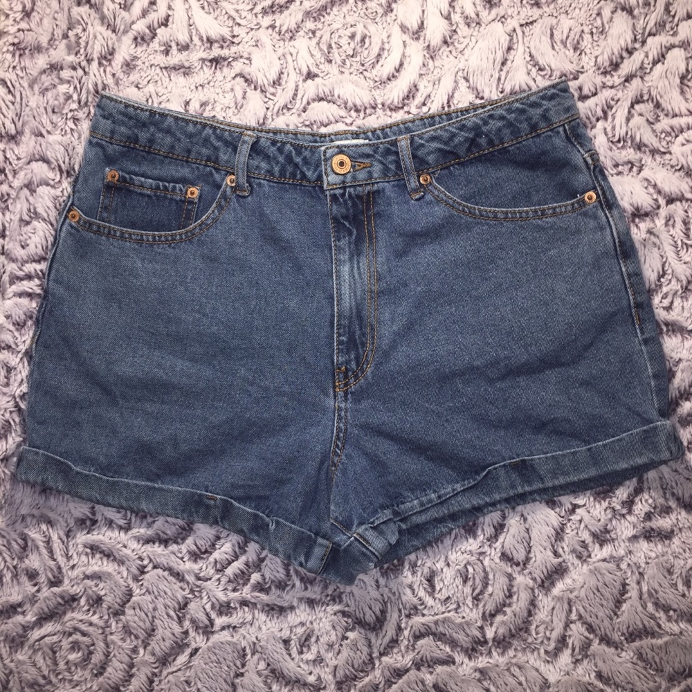NEW Forever21 high waisted denim shorts 💙✨